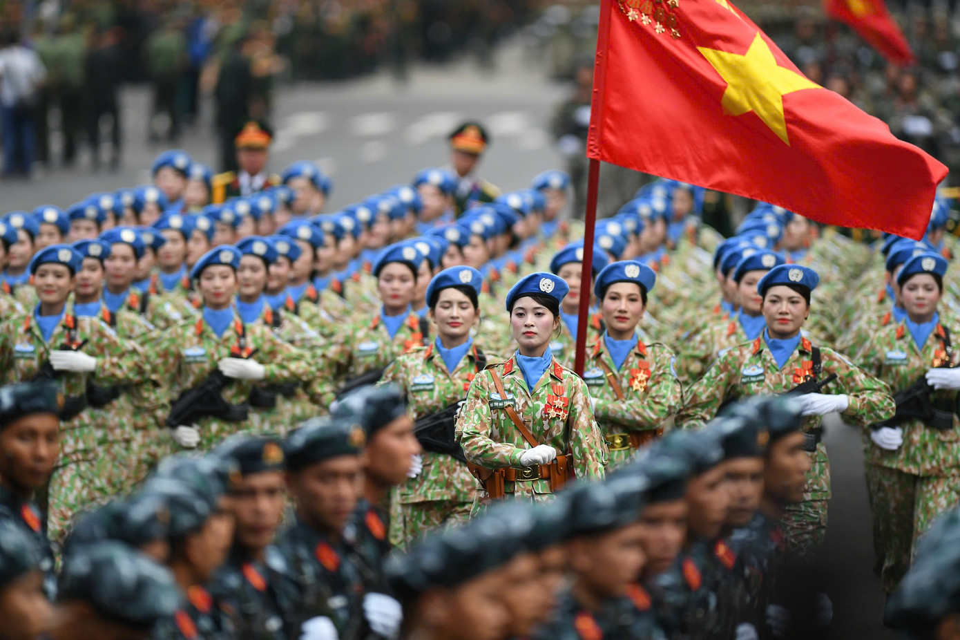 Những 'bông hồng thép' trong lễ diễu binh trên Quảng trường Ba Đình- Ảnh 4. Những 'bông hồng thép' trong lễ diễu binh trên Quảng trường Ba Đình- Ảnh 4.