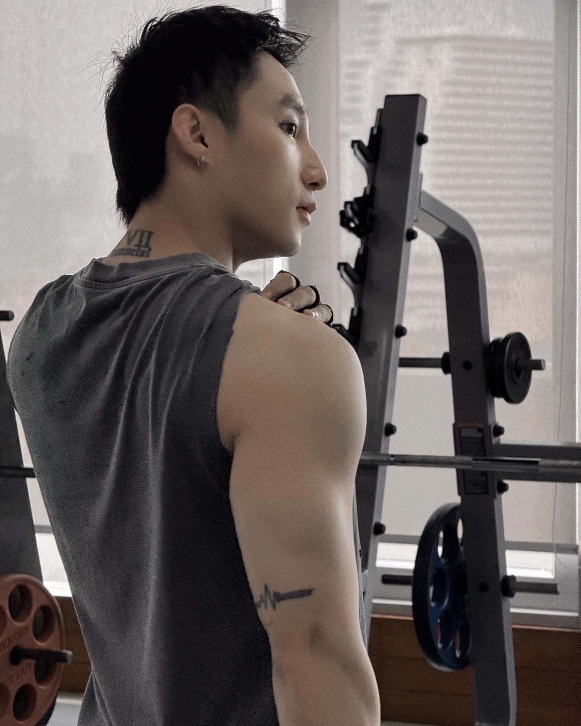 Đoạn clip “3 mét bẻ đôi” mà Sơn Tùng muốn "chôn vùi" mãi mãi?- Ảnh 8. Đoạn clip “3 mét bẻ đôi” mà Sơn Tùng muốn "chôn vùi" mãi mãi?- Ảnh 8.