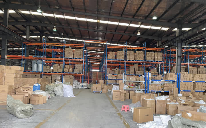 Đặt hàng online 3 ngày chưa thấy, 7 ngày chưa về - nỗi sốt ruột của người mua đang bùng nổ- Ảnh 3. Đặt hàng online 3 ngày chưa thấy, 7 ngày chưa về - nỗi sốt ruột của người mua đang bùng nổ- Ảnh 3.