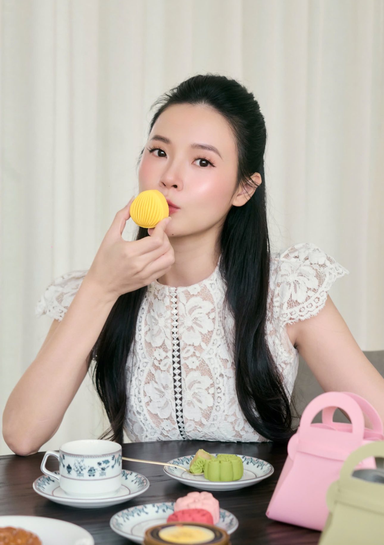 Không phải thẩm mỹ hay ăn uống và tập luyện, đây mới là điều Midu thấy giúp mình trẻ lâu: Đã duy trì suốt 10 năm qua!- Ảnh 2. Không phải thẩm mỹ hay ăn uống và tập luyện, đây mới là điều Midu thấy giúp mình trẻ lâu: Đã duy trì suốt 10 năm qua!- Ảnh 2.