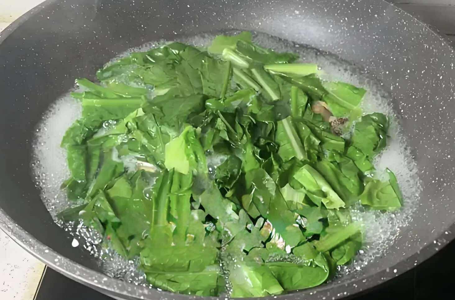 3 loại rau cực bổ phổi: Nấu và ăn luân phiên 1 lần/tuần khi trời lạnh giúp dưỡng ẩm và giải độc cho phổi- Ảnh 7. 3 loại rau cực bổ phổi: Nấu và ăn luân phiên 1 lần/tuần khi trời lạnh giúp dưỡng ẩm và giải độc cho phổi- Ảnh 7.