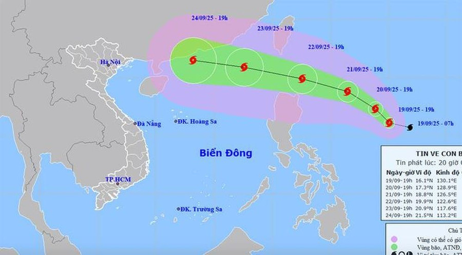 Bão Ragasa tiến vào Biển Đông có thể mạnh lên thành siêu bão- Ảnh 1. Bão Ragasa tiến vào Biển Đông có thể mạnh lên thành siêu bão- Ảnh 1.