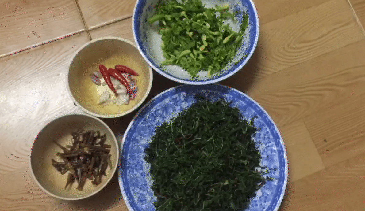 Đặc sản Đắk Lắk vừa đắng vừa chát nhưng "Gia đình Haha" lại tấm tắc khen ngon, Giao Heo cũng từng khẳng định: Hương vị không thể tìm thấy ở bất cứ đâu!- Ảnh 15.