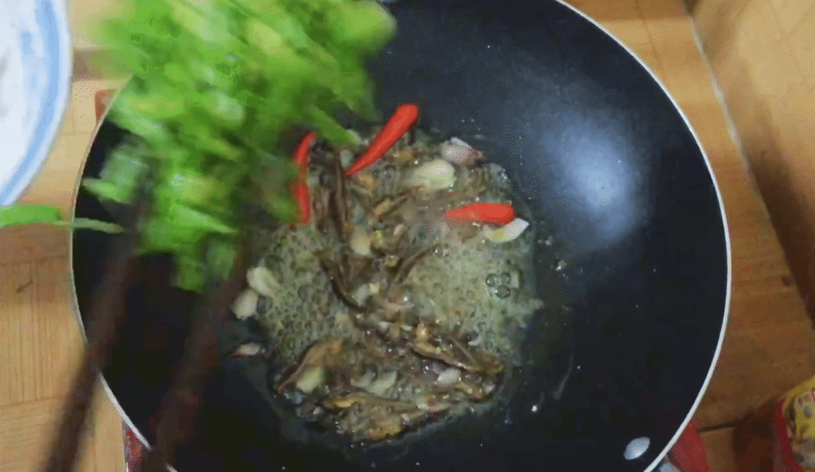 Đặc sản Đắk Lắk vừa đắng vừa chát nhưng "Gia đình Haha" lại tấm tắc khen ngon, Giao Heo cũng từng khẳng định: Hương vị không thể tìm thấy ở bất cứ đâu!- Ảnh 16.