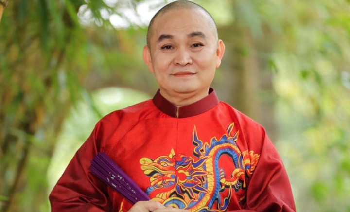 'Vua hài đất Bắc' từng đi buôn đồng nát, giờ sống bình dị trong biệt phủ 5.000m²- Ảnh 2. 'Vua hài đất Bắc' từng đi buôn đồng nát, giờ sống bình dị trong biệt phủ 5.000m²- Ảnh 2.