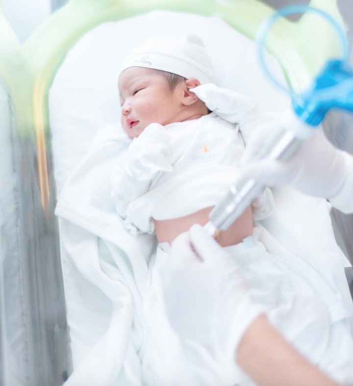 Hoa hậu H'Hen Niê sinh con gái đầu lòng- Ảnh 3. Hoa hậu H'Hen Niê sinh con gái đầu lòng- Ảnh 3.