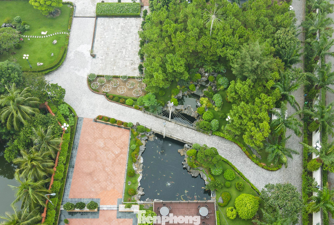 Choáng ngợp khi tận thấy dinh thự hoành tráng 50.000 m2 của ‘Bầu Đoan’- Ảnh 5.