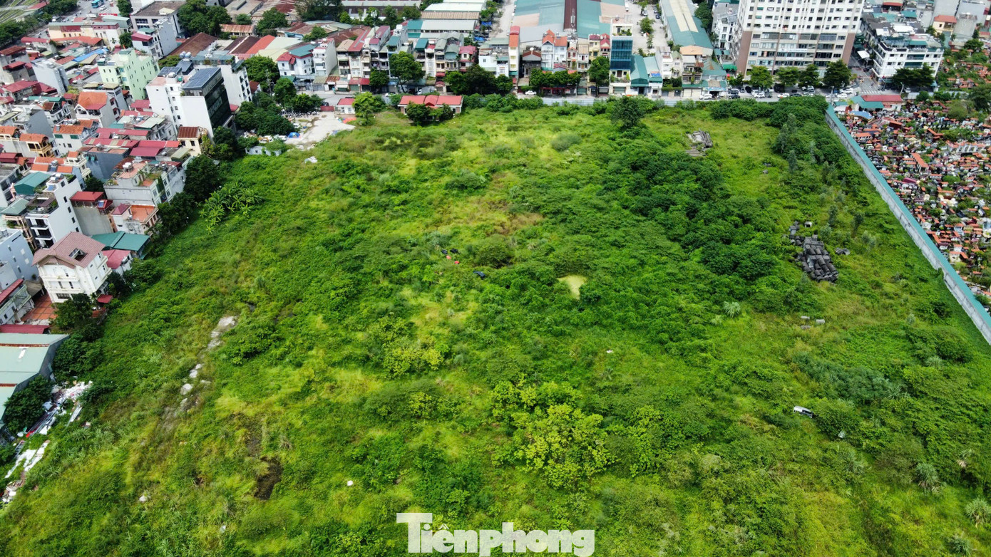 Cận cảnh khu đất bỏ hoang nhiều năm ở Hà Nội được thí điểm làm nhà ở- Ảnh 8. Cận cảnh khu đất bỏ hoang nhiều năm ở Hà Nội được thí điểm làm nhà ở- Ảnh 8.