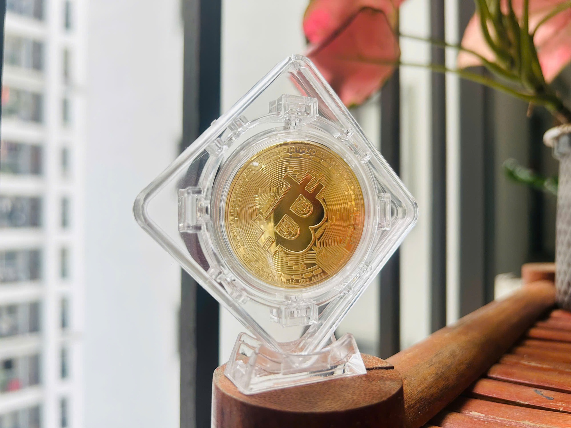 Cơ hội giữ lại 100 tỉ USD tiền số như Bitcoin, Ethereum… cho Việt Nam- Ảnh 1. Cơ hội giữ lại 100 tỉ USD tiền số như Bitcoin, Ethereum… cho Việt Nam- Ảnh 1.