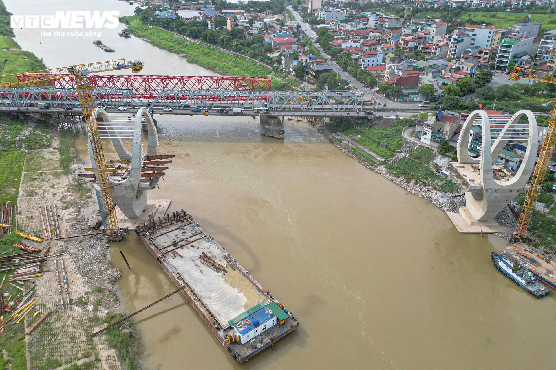 Lộ diện ‘dải lụa giao duyên’ bằng thép vắt qua sông Đuống- Ảnh 2.