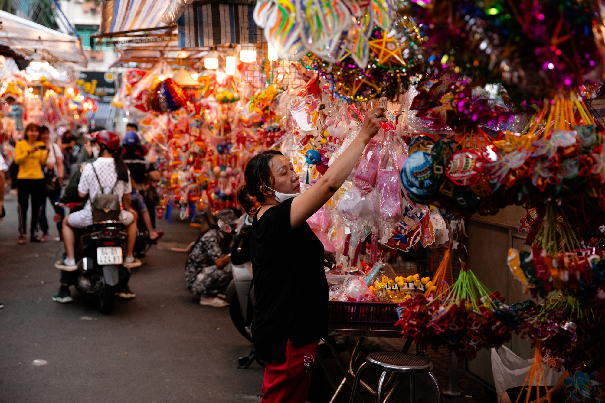 Năm nào cũng đi phố lồng đèn để chơi Trung thu rồi thì năm nay phải đến 5 địa điểm mới phiêu hết mùa trăng- Ảnh 1. Năm nào cũng đi phố lồng đèn để chơi Trung thu rồi thì năm nay phải đến 5 địa điểm mới phiêu hết mùa trăng- Ảnh 1.