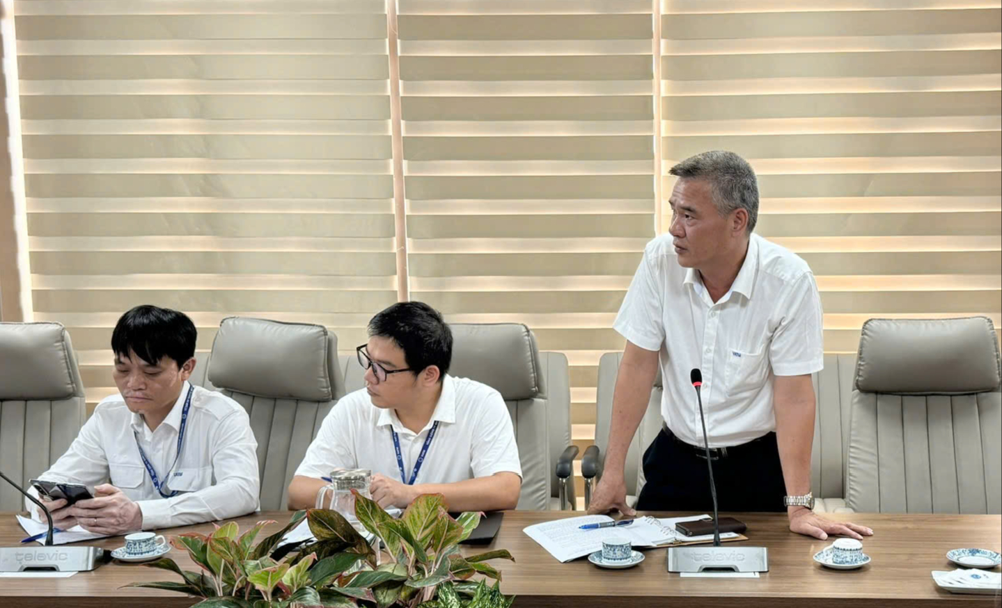 Siêu bão Ragasa mạnh nhất lịch sử trên Biển Đông, Quản lý bay họp khẩn- Ảnh 1. Siêu bão Ragasa mạnh nhất lịch sử trên Biển Đông, Quản lý bay họp khẩn- Ảnh 1.