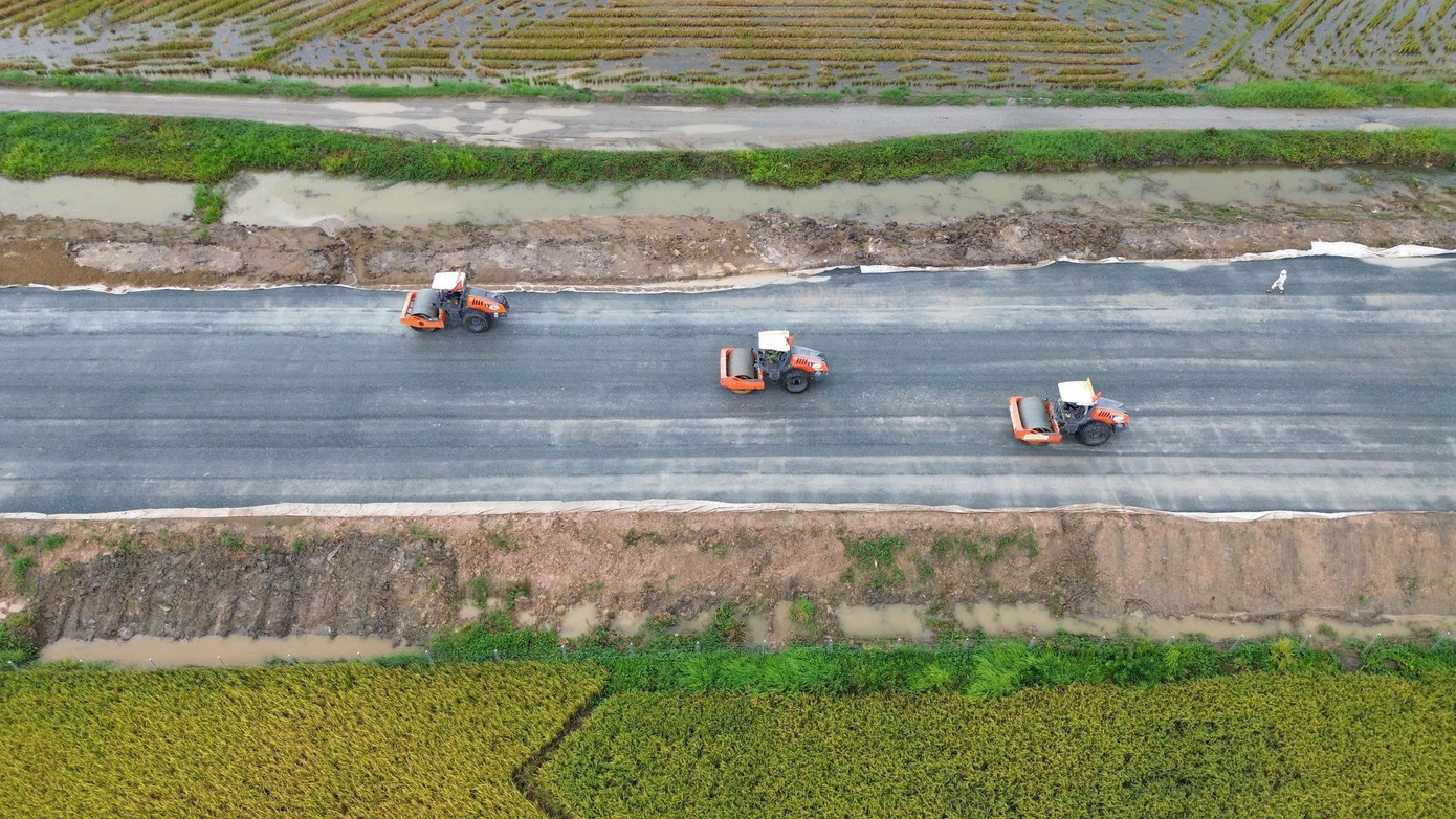 Gấp rút thi công 2 dự án cao tốc trục dọc, trục ngang ở miền Tây- Ảnh 5.
