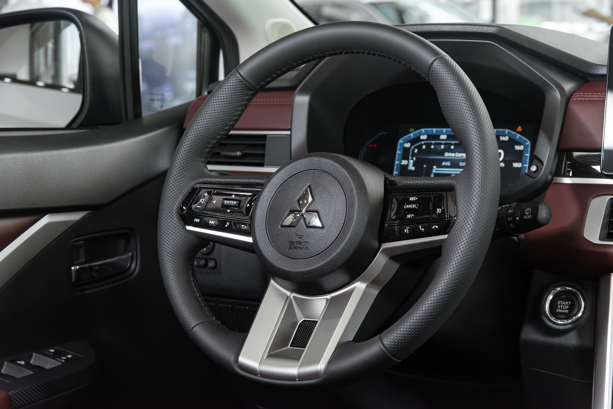 Soi kỹ từng khác biệt của Mitsubishi Xpander 2025 vừa ra mắt: Giá cao nhất 699 triệu, đã có 6 túi khí, màn hình điện tử- Ảnh 17. Soi kỹ từng khác biệt của Mitsubishi Xpander 2025 vừa ra mắt: Giá cao nhất 699 triệu, đã có 6 túi khí, màn hình điện tử- Ảnh 17.