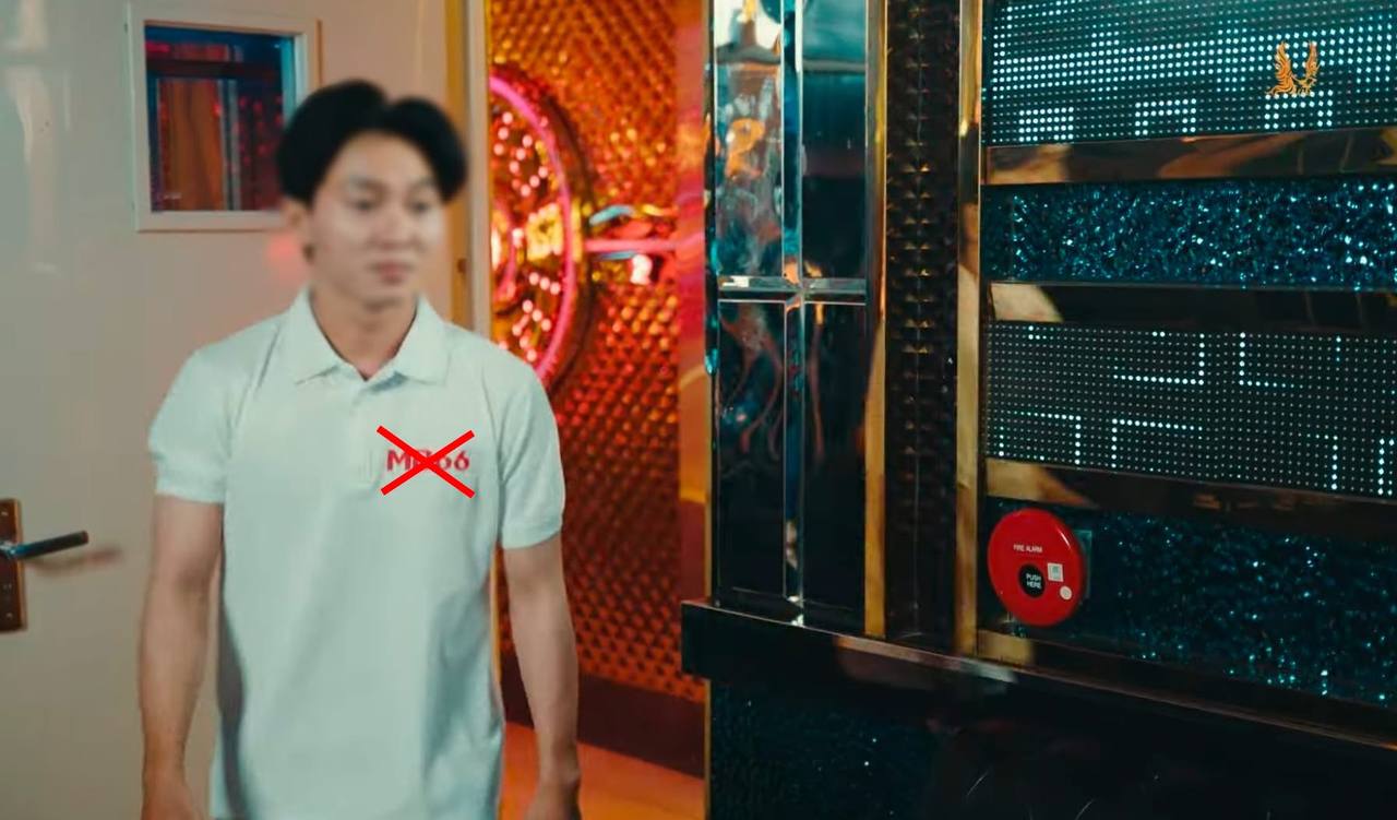 Phòng An ninh mạng mời Ưng Hoàng Phúc lên làm việc về MV nghi dính hình ảnh quảng cáo web cá độ- Ảnh 3. Phòng An ninh mạng mời Ưng Hoàng Phúc lên làm việc về MV nghi dính hình ảnh quảng cáo web cá độ- Ảnh 3.