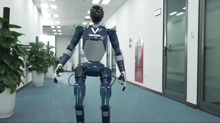 Vingroup thành lập công ty sản xuất người máy vốn điều lệ 500 tỷ đồng- Ảnh 1. Vingroup thành lập công ty sản xuất người máy vốn điều lệ 500 tỷ đồng- Ảnh 1.