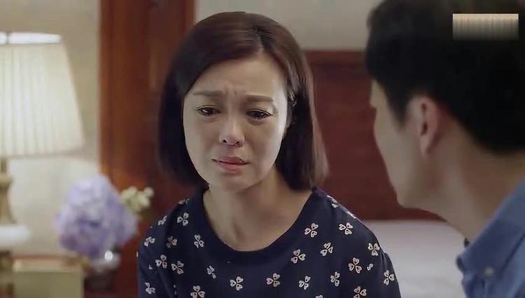 Nữ giám đốc lương 2,6 tỷ/năm bỏ việc để làm mẹ toàn thời gian, 5 năm sau con viết văn: "Người tôi ghét nhất là mẹ"- Ảnh 1.