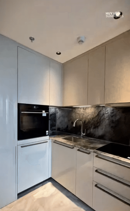 Cận cảnh bên trong căn hộ 50m² giá 21 tỷ giữa trung tâm Sài Gòn: Không gian nhỏ nhưng xa hoa “triệu đô”- Ảnh 11.