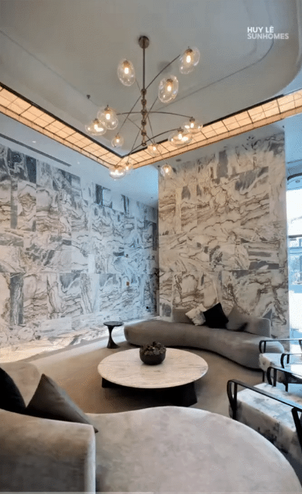 Cận cảnh bên trong căn hộ 50m² giá 21 tỷ giữa trung tâm Sài Gòn: Không gian nhỏ nhưng xa hoa “triệu đô”- Ảnh 13.