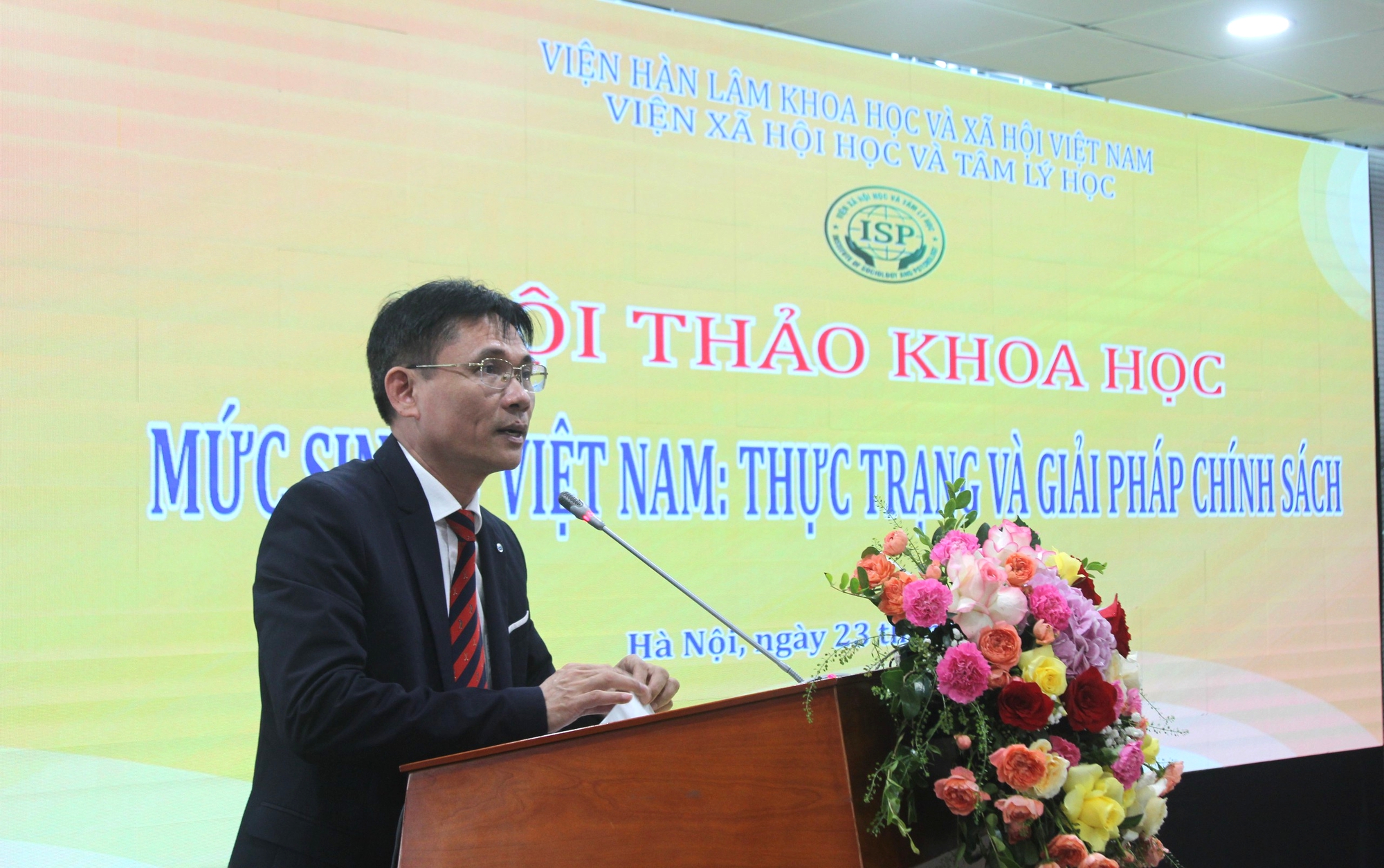 Mức sinh ở Việt Nam đang giảm thế nào?- Ảnh 1.