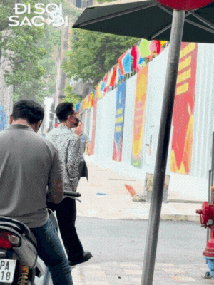 Ưng Hoàng Phúc đã có mặt để làm việc với Công an TP.HCM theo thư triệu tập- Ảnh 1.