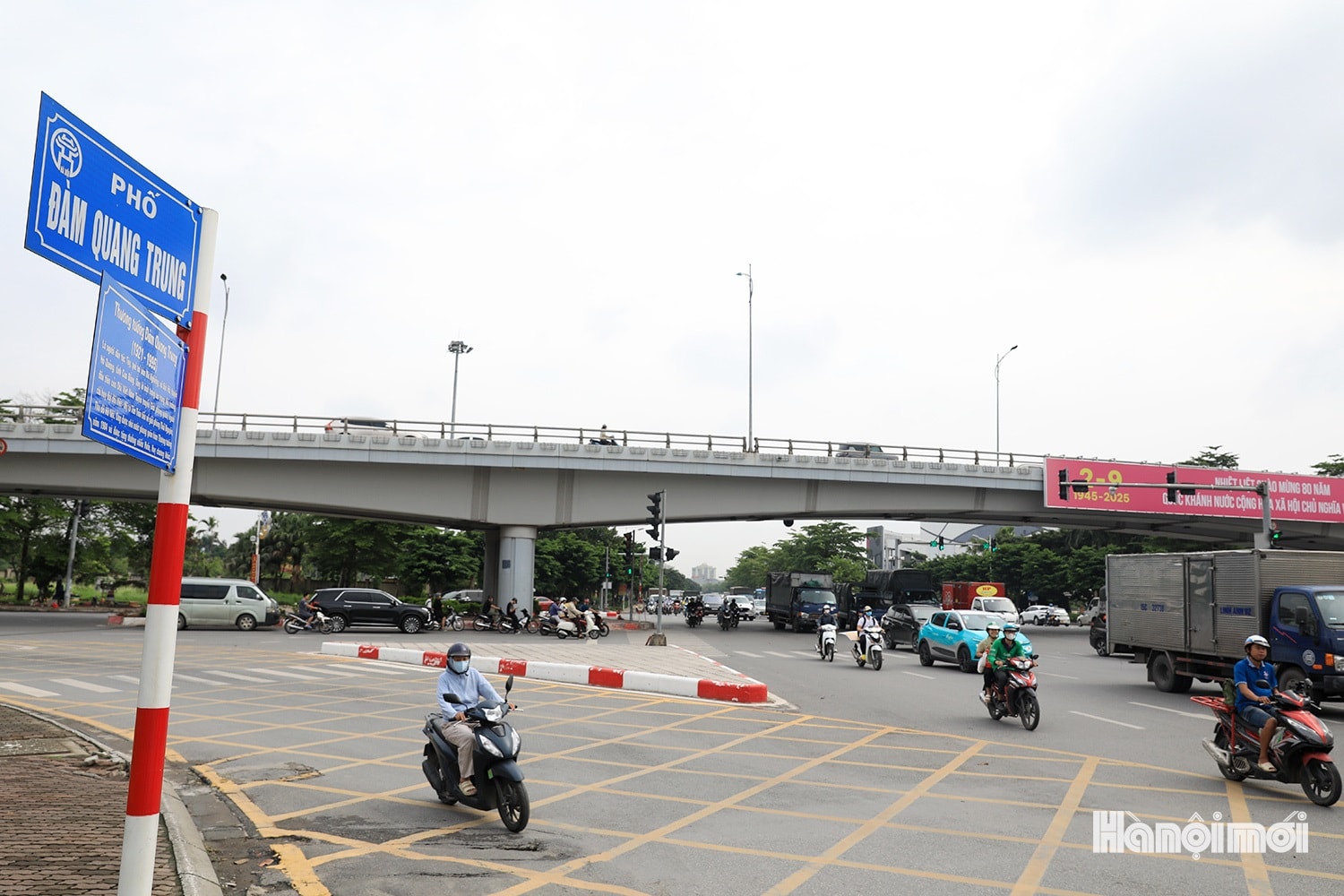 Cận cảnh nút giao Cổ Linh chuẩn bị xây hầm chui gần 750 tỷ đồng vào dịp 10-10- Ảnh 3.