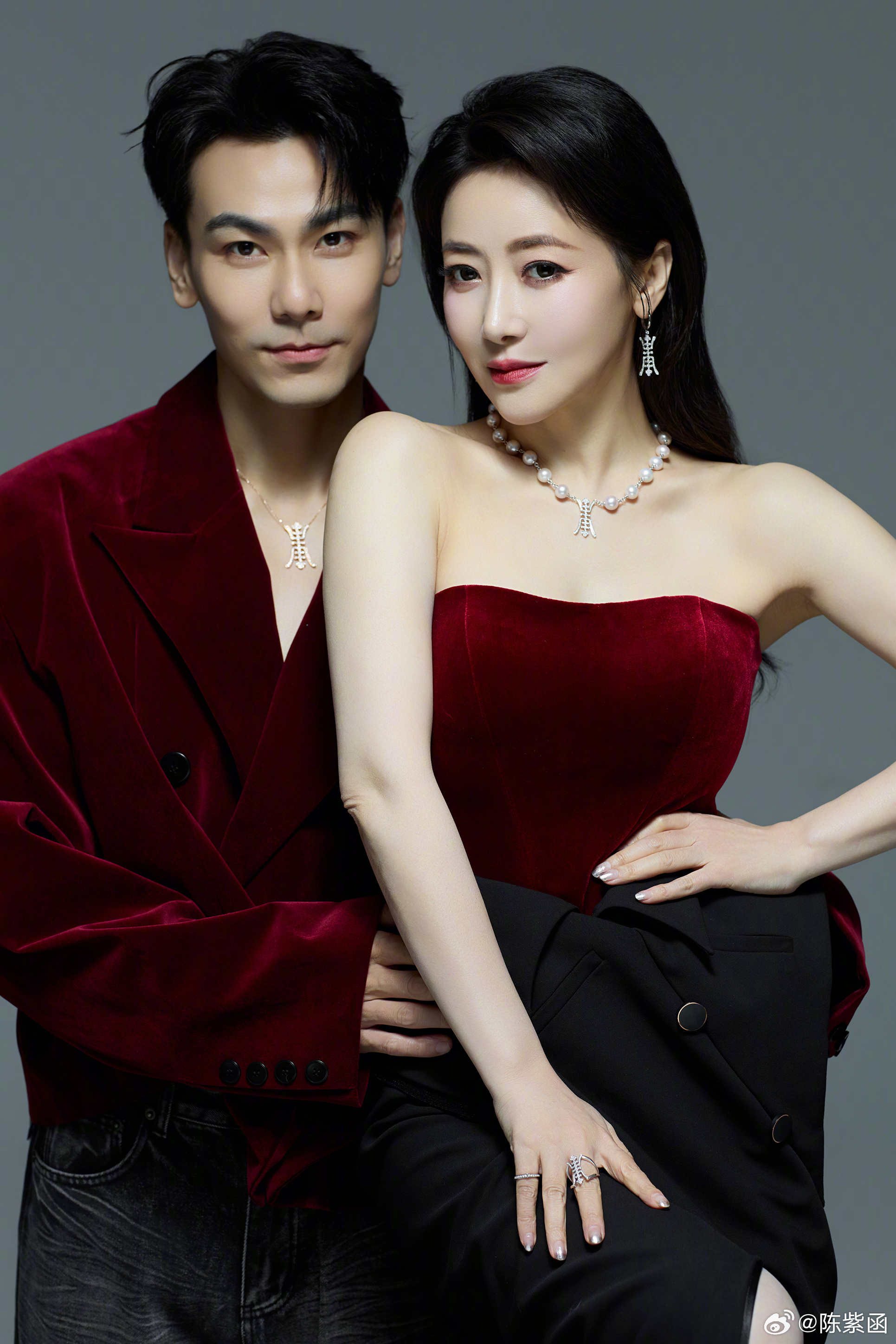 Mỹ nhân showbiz 50 tuổi, body nóng bỏng bị chồng "phi công" đòi ly dị vì không thể sinh con- Ảnh 11.