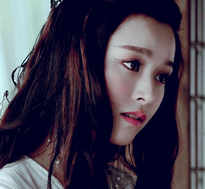 1 cái ngoái đầu của mỹ nhân này đủ làm "nghiêng 10 tòa thành": Đẹp điên đảo chúng sinh, không lẫn vào đâu được- Ảnh 3. 1 cái ngoái đầu của mỹ nhân này đủ làm "nghiêng 10 tòa thành": Đẹp điên đảo chúng sinh, không lẫn vào đâu được- Ảnh 3.