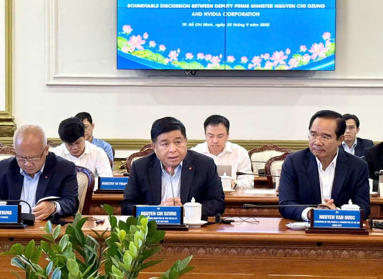 Cùng với với Nhật Bản, Úc và Hàn Quốc, …