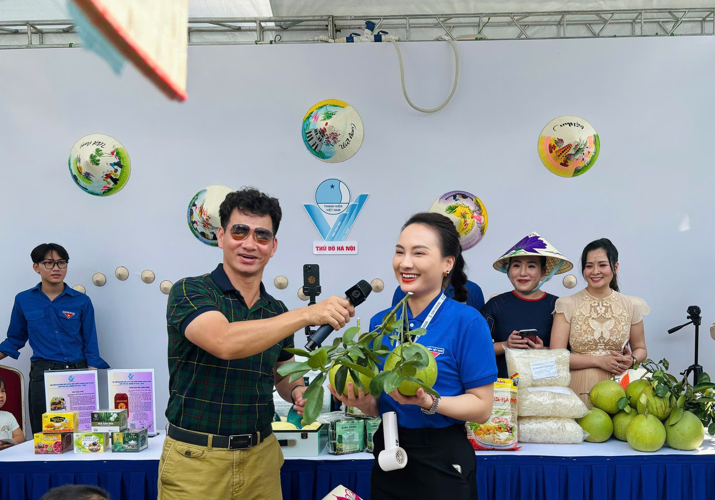Hà Nội sẽ mở gian hàng trên sàn thương mại Shopee- Ảnh 1.