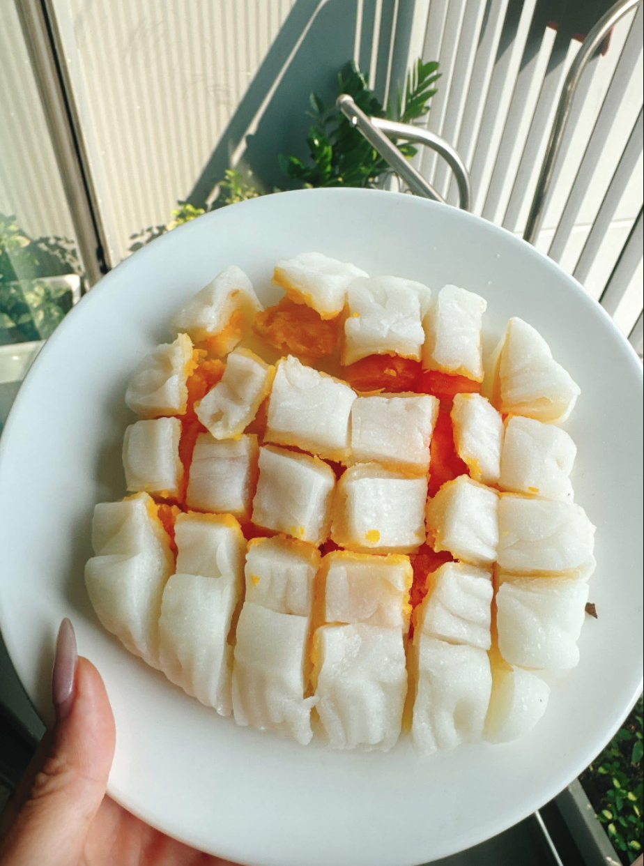Bánh dẻo chị Nhung - thị phi, nhưng hot nhất Trung thu!- Ảnh 2. Bánh dẻo chị Nhung - thị phi, nhưng hot nhất Trung thu!- Ảnh 2.