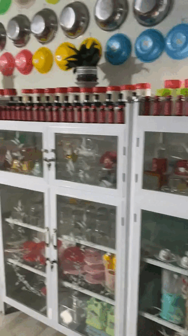 Căn bếp miền Tây khiến cả nước choáng váng: Nồi niêu xoong chảo thẳng hàng như duyệt binh, chắc gia chủ Căn bếp miền Tây khiến cả nước choáng váng: Nồi niêu xoong chảo thẳng hàng như duyệt binh, chắc gia chủ