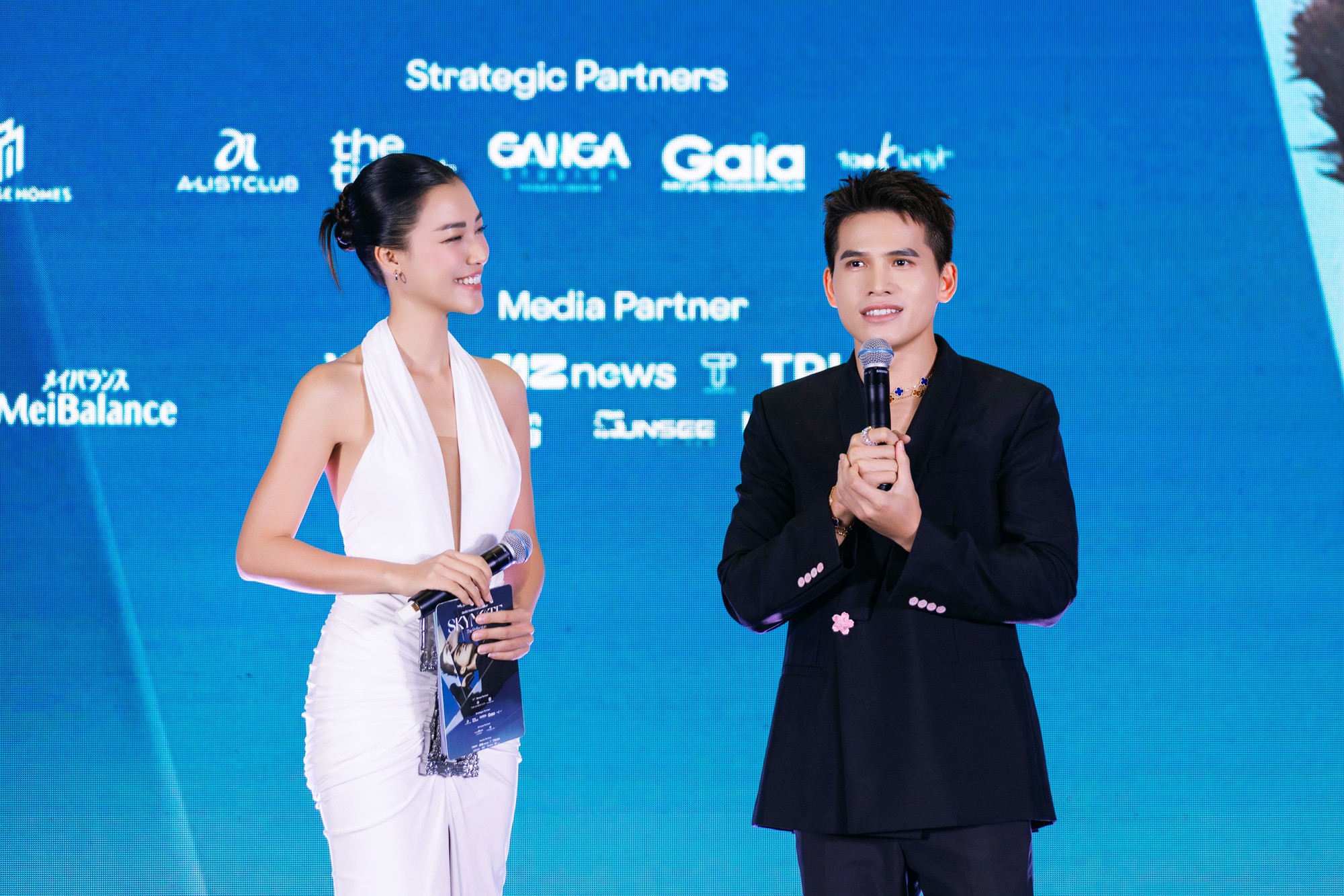 Nam ca sĩ “chơi lớn” tổ chức concert 10.000 khán giả, “nữ hoàng giải trí Vbiz” bất ngờ góp mặt hứa hẹn bùng nổ truyền thông- Ảnh 1.