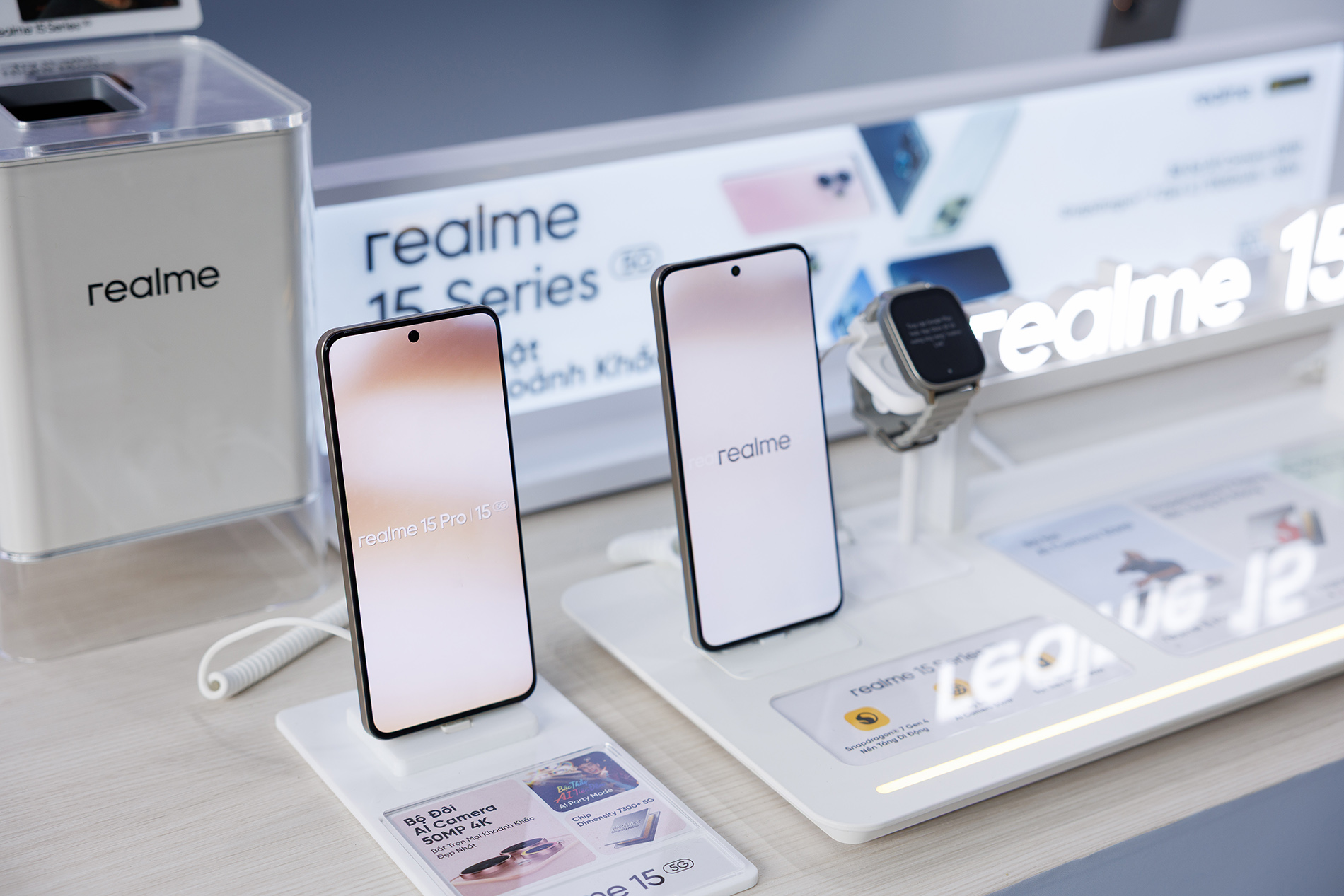 realme tung bộ 3 smartphone 15 series tại Việt Nam với hàng loạt tính năng AI, giá từ 9 triệu đồng- Ảnh 1.