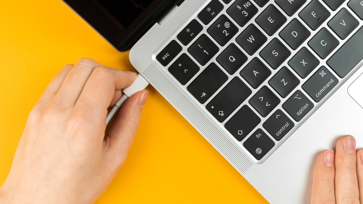 Tại sao chỉ nên sạc pin laptop đến 80%?- Ảnh 1. Tại sao chỉ nên sạc pin laptop đến 80%?- Ảnh 1.