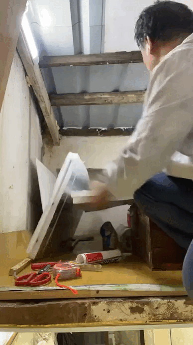 Dụi mắt 1000 lần trước căn nhà 2m² ở TP.HCM: Bé như hộp diêm Thống Nhất, tài ở chỗ gia chủ vẫn xoay sở được!- Ảnh 5.