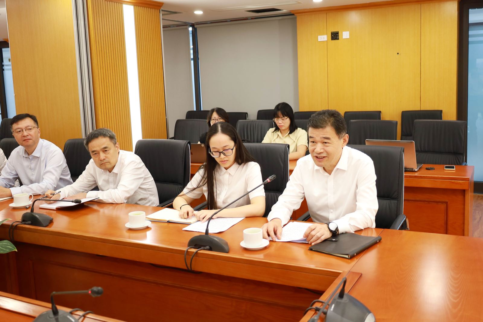 Tập đoàn hàng đầu Trung Quốc ‘ngỏ ý’ muốn tham gia loạt dự án trọng điểm tại Việt Nam, Bộ trưởng Bộ Xây dựng phản hồi ra sao?- Ảnh 1.