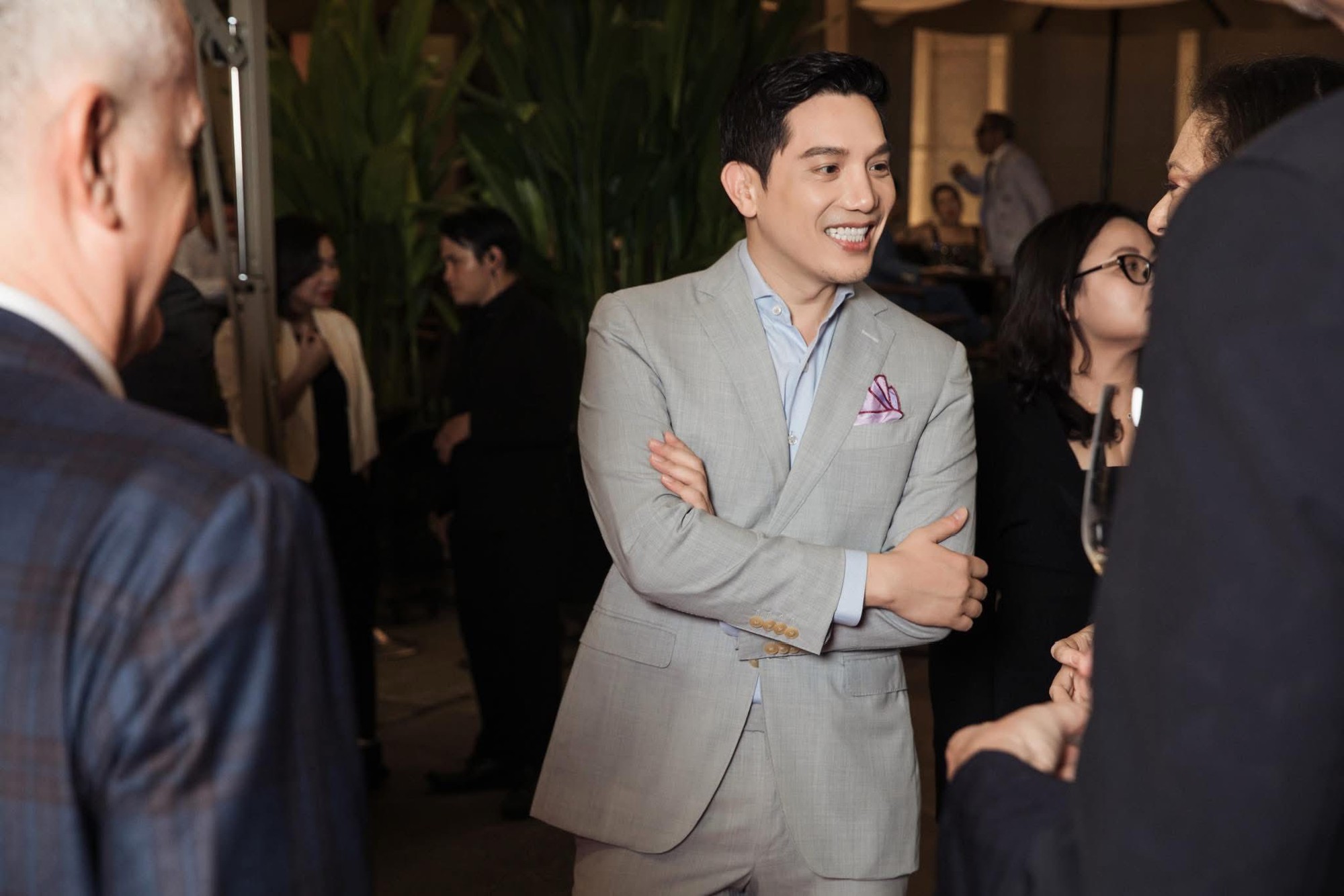 Ngoại hình nam nghệ sĩ duy nhất được gọi là “tổng tài Việt Nam” gia tài nghìn tỷ, 42 tuổi chưa vợ- Ảnh 1.