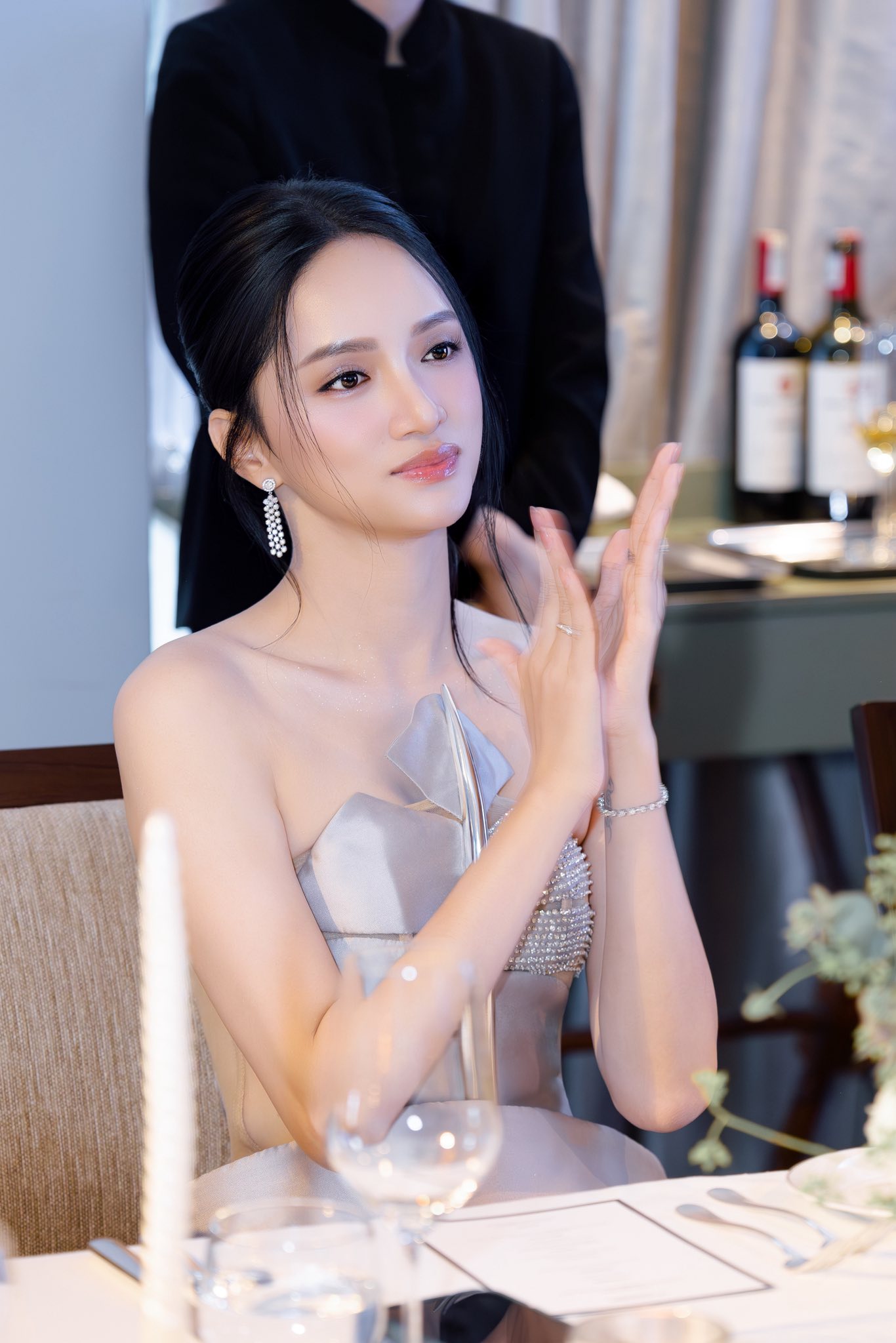Hương Giang lên tiếng tranh cãi thi Miss Universe: “Tại sao không thể là Hương Giang?”- Ảnh 4.