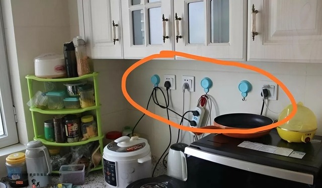 Người trong nghề khuyên: 5 điều tối kỵ khi làm bếp kẻo tiền mất tật mang, cả đời ân hận- Ảnh 3.