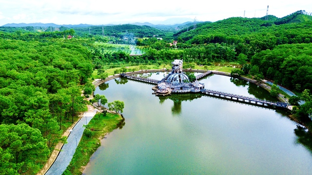 Công viên 70 tỷ bỏ hoang gần 20 năm ở miền Trung Việt Nam: Từng lên báo Mỹ, hiện trạng gây bất ngờ- Ảnh 12.
