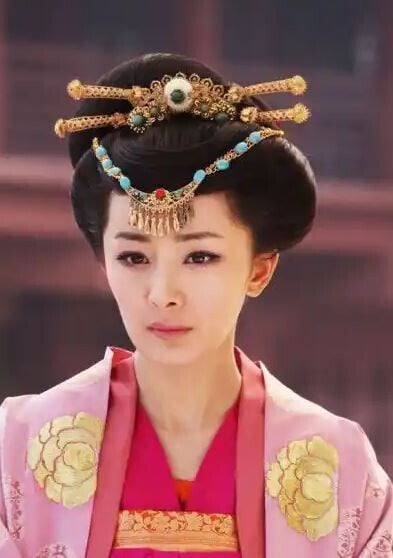 10 mỹ nhân thời Đường đẹp nhất Trung Quốc: Lưu Diệc Phi xếp sau Dương Tử, hạng 1 đúng chuẩn quốc sắc thiên hương- Ảnh 18. 10 mỹ nhân thời Đường đẹp nhất Trung Quốc: Lưu Diệc Phi xếp sau Dương Tử, hạng 1 đúng chuẩn quốc sắc thiên hương- Ảnh 18.