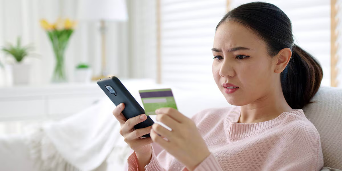 Vì sao lừa đảo biết chính xác số tài khoản ngân hàng, mật khẩu và ví điện tử của người dùng?- Ảnh 1.