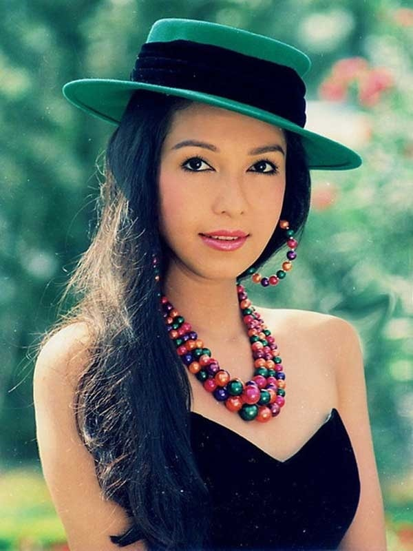 Mỹ nhân Vbiz U65 vẫn mặn mà: Được phong 