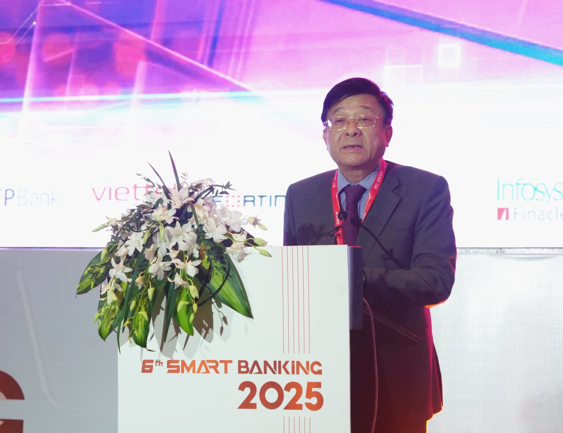 TS. Nguyễn Quốc Hùng: Hướng tới hệ sinh thái ngân hàng số bền vững, đổi mới nhưng an toàn, cá nhân hóa nhưng bảo vệ quyền riêng tư- Ảnh 1.