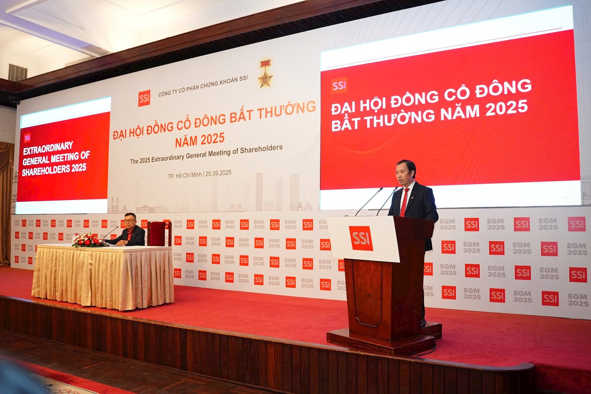 Việt Nam sắp có công ty chứng khoán vốn điều lệ 25.000 tỷ đồng- Ảnh 1.
