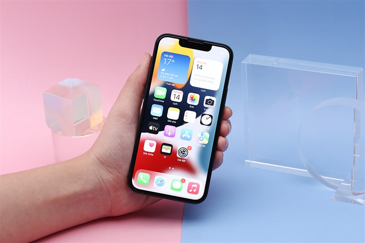 Bất ngờ với giá "xả kho" của hàng trăm chiếc điện thoại iPhone 12, 12 Pro và iPhone 13- Ảnh 2.
