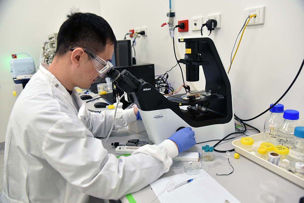 Siêu pin không cháy: Đột phá về natri khiến ngành công nghiệp lithium phải lo sợ- Ảnh 1.