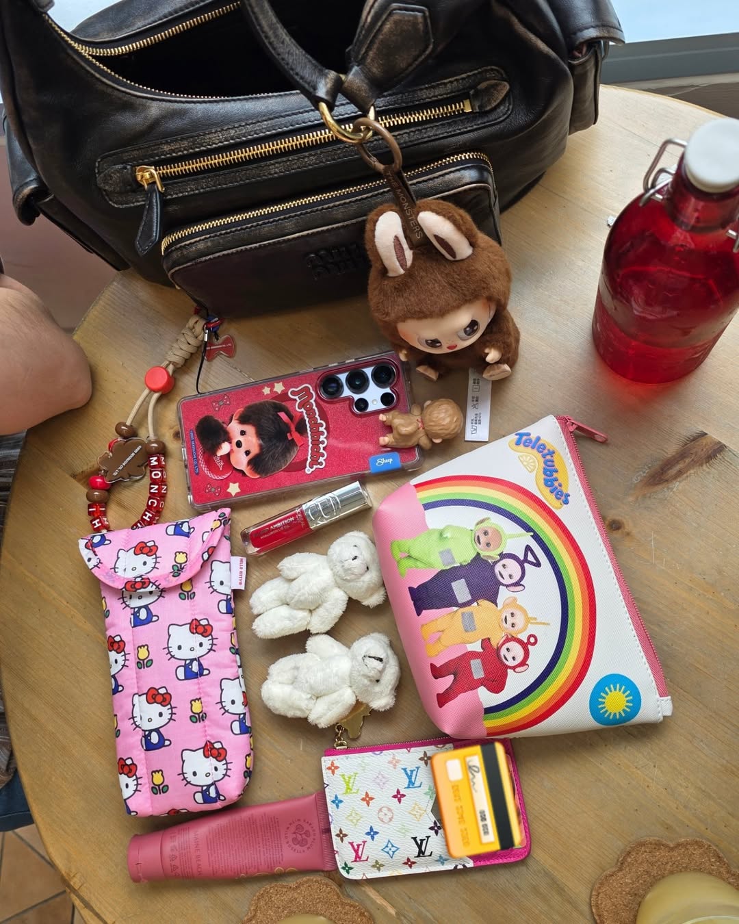 Phú bà khoe túi: Vợ đại gia Thái Lan không quan tâm túi hiệu gì, nhưng charm nhất định phải gắn- Ảnh 14.