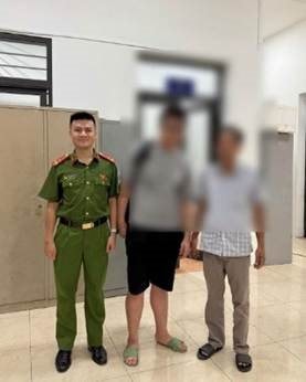 Công an Hà Nội cảnh báo kiểu tin nhắn Zalo lừa đảo nhưng không được xóa - Ảnh 2.